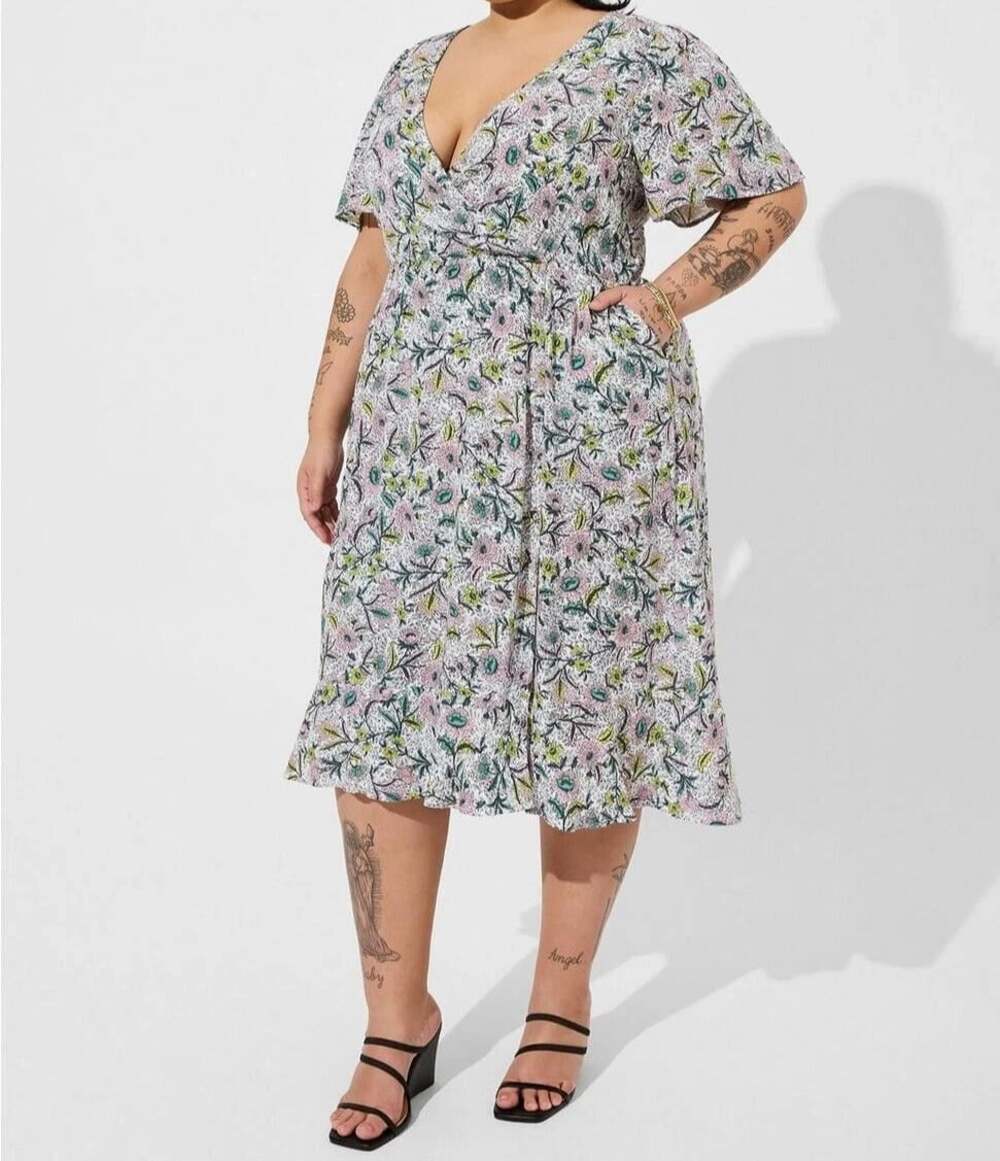 Torrid Plus Size 6X White Pink Floral Midi Swiss Dot Flutter Sleeve Wrap Dress